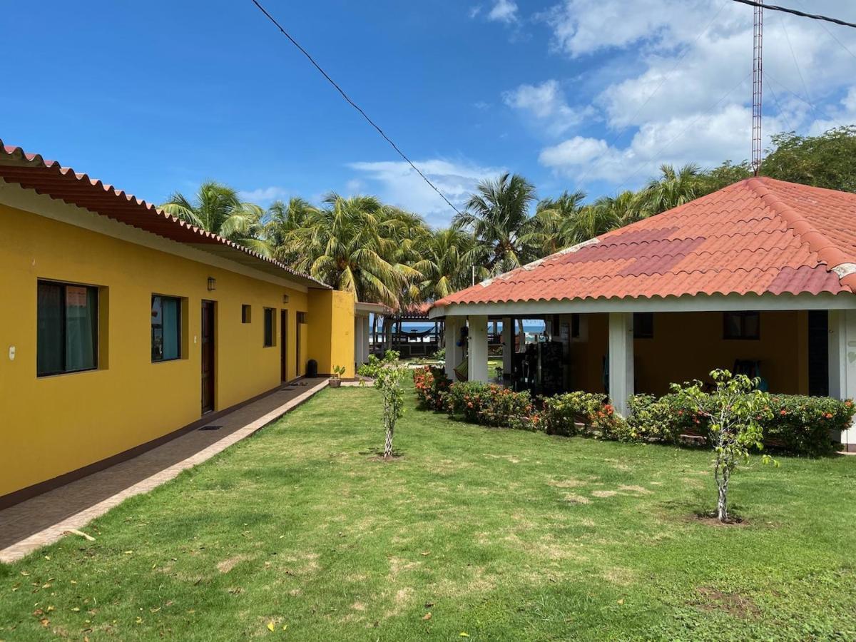 Solid Surf Camp Hostel Nicaragua Transito Exterior photo