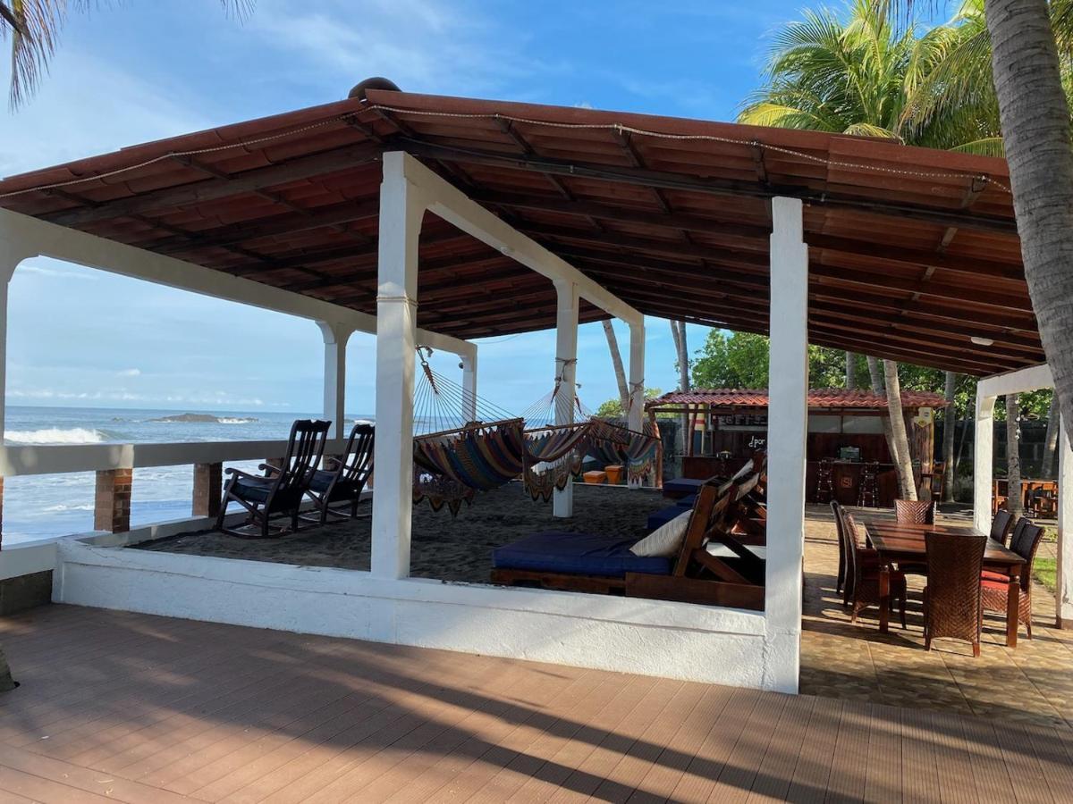 Solid Surf Camp Hostel Nicaragua Transito Exterior photo